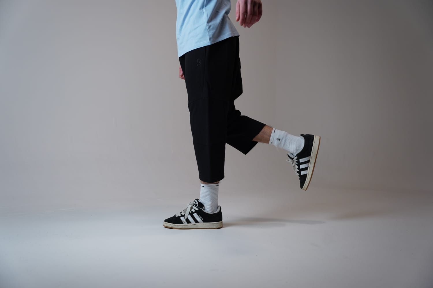 Sarouel Homme RB Mastour – Beige et Noir  – Pantacourt Jogging – Coupe Moderne Streetwear